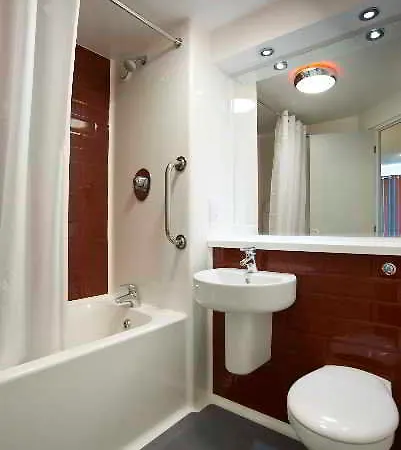 Travelodge Bull Ring 3*