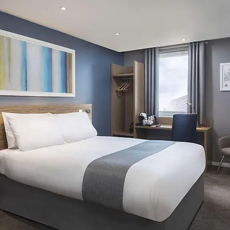 Travelodge Bull Ring 3*